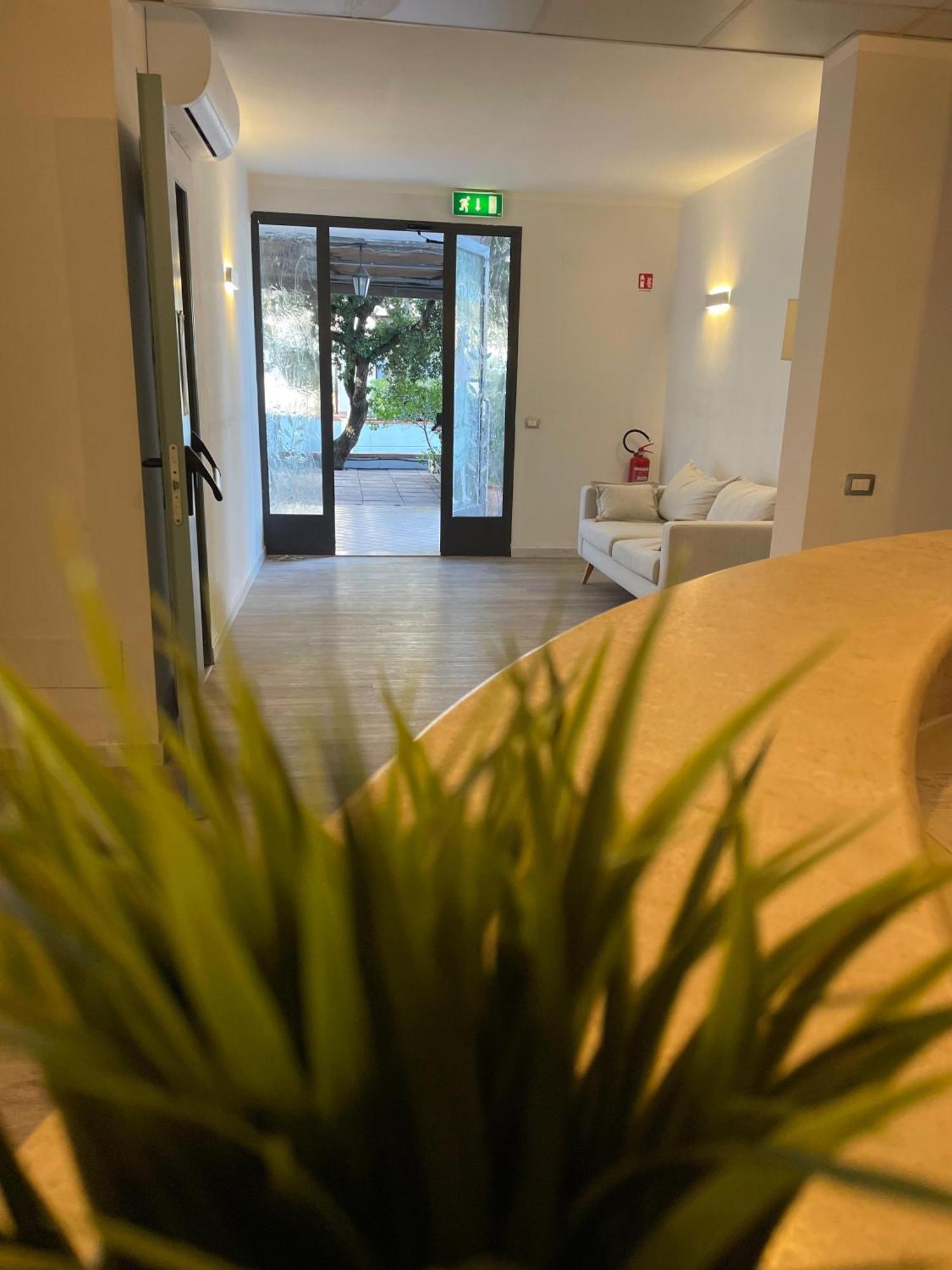 Hotel L'Etrusco - サン·ヴィンチェンツォ エクステリア 写真